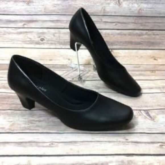 Comfort Plus By Predictions Low Chunky Heels size 8.5 - Picture 1 of 8